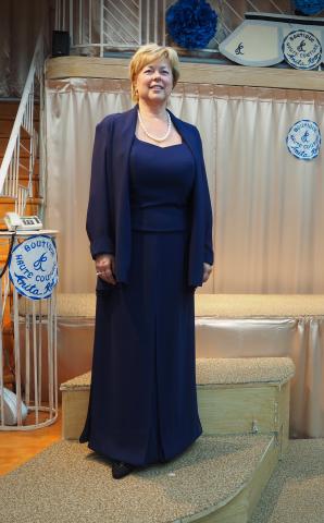 P1010284_robe_bleue.JPG